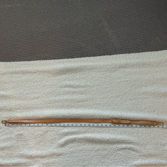 Louis Vuitton Melie bag - Picture 8 of 11